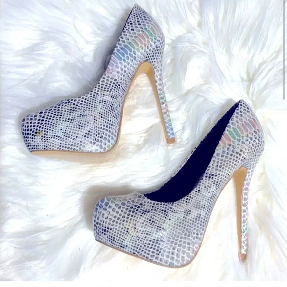 STEVE MADDEN NALA IRIDESCENT SNAKE PRINT PLATFORM HEELS SIZE 8 - Picture 6 of 7